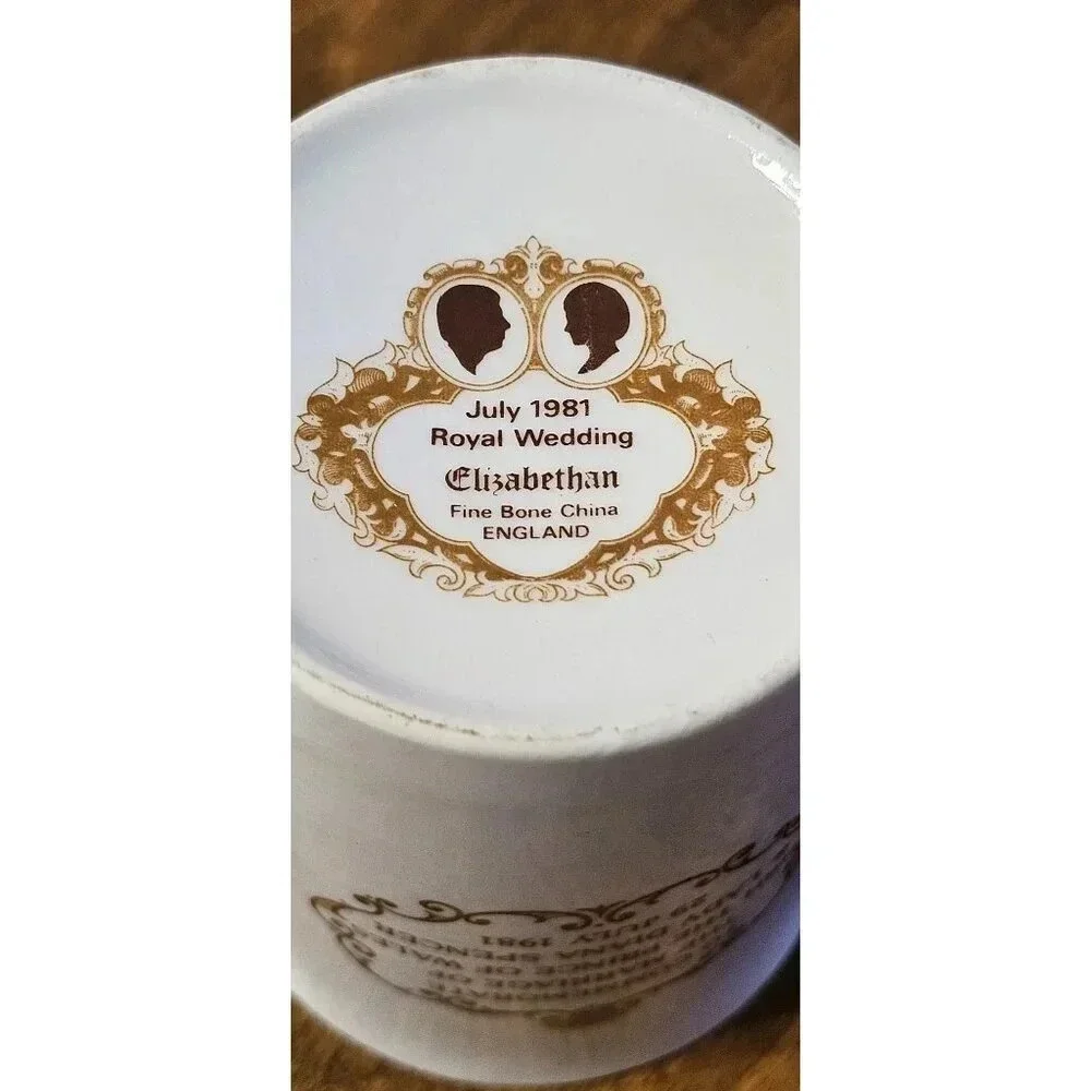 Vtg 1981 Royal Mug Prince of Wales & Lady Diana Spencer Elizabethan Bone China - Picture 10 of 11